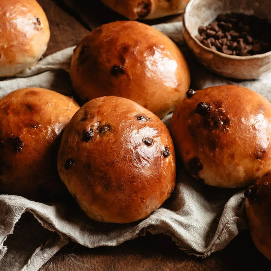 6 Chocolate buns